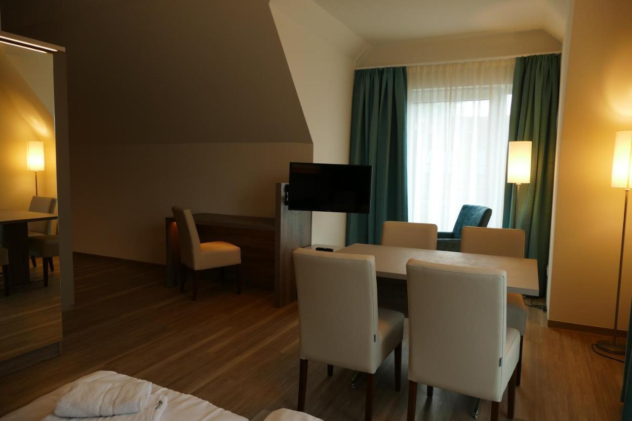 Meyn'S Apartments & Hotel Зольтау Экстерьер фото