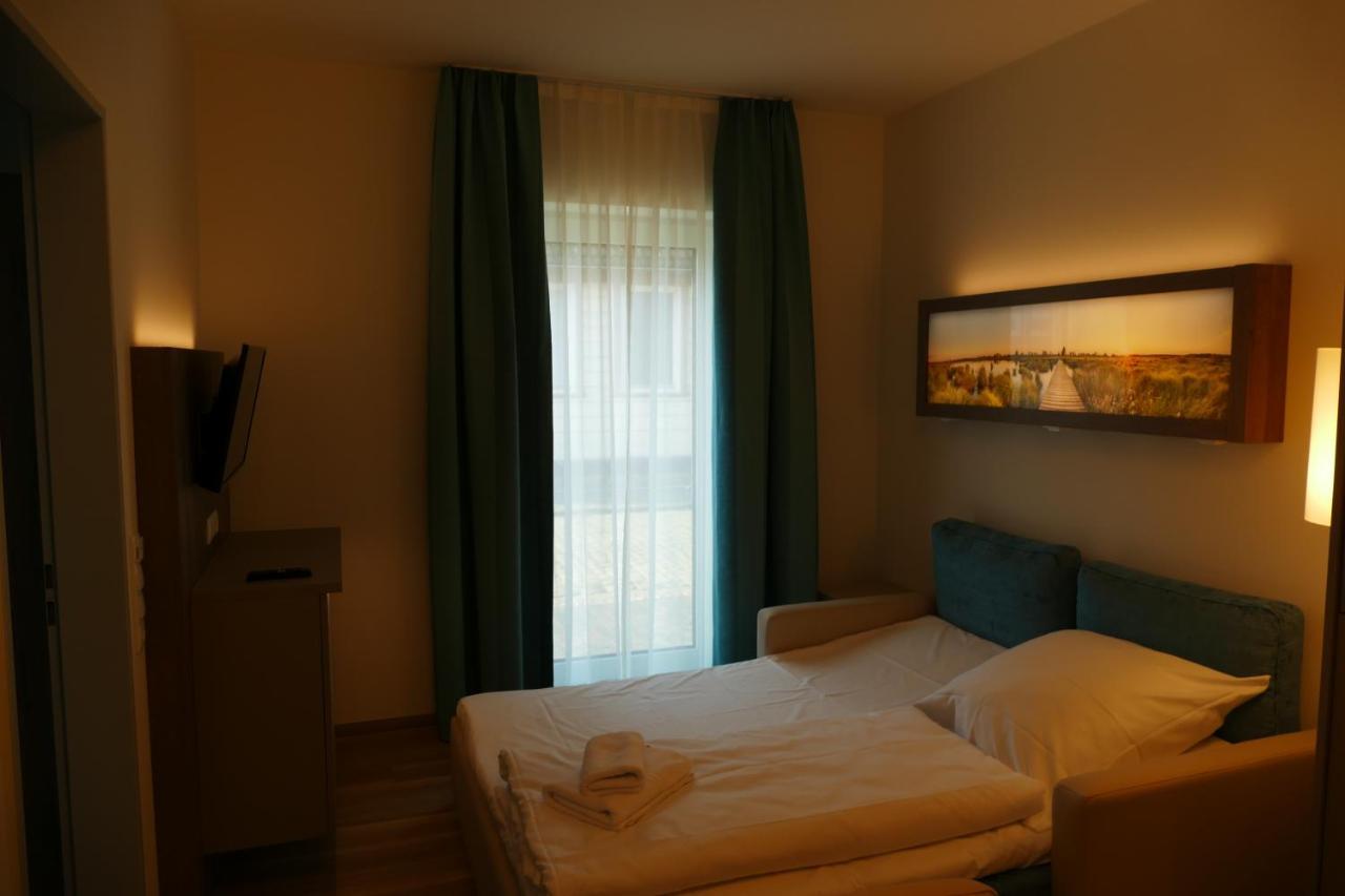 Meyn'S Apartments & Hotel Зольтау Экстерьер фото